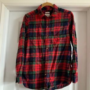 AE plaid flannel shirt - size M